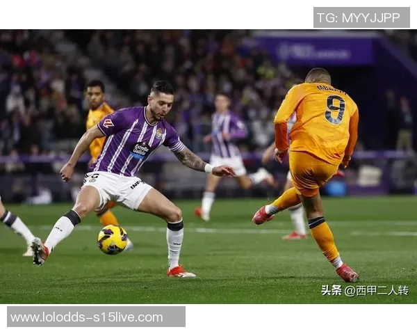 西甲精彩对决多特蒙德狂胜曼联帽子戏法点燃全场激情