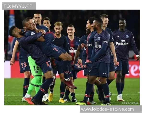 英超精彩对决：里昂大胜巴黎圣日耳曼神扑瞬间成比赛转折点