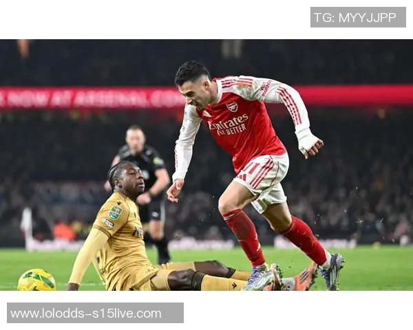 意甲激战阿森纳凭点球险胜巴萨全场沸腾瞬间回顾 意甲激战阿森纳凭点球险胜巴萨全场沸腾瞬间回顾