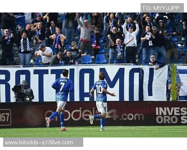 世界杯激战AC米兰险胜切尔西乌龙球引发全场热议与争议判罚