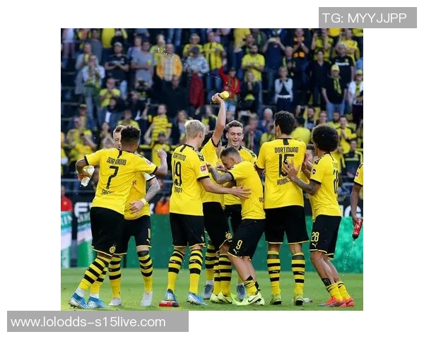 德甲惊天逆转巴黎圣日耳曼4-3力克多特蒙德历史冷门引发全场沸腾