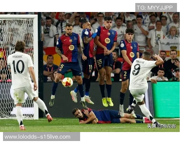 国王杯精彩对决：那不勒斯与拜仁1比1平局战术解析与绝杀时刻回顾