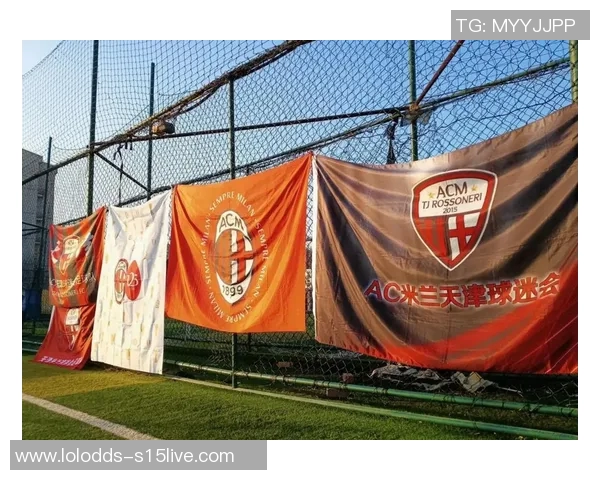 世界杯激战曼联逆转AC米兰红牌争议引发全场热议数据分析揭秘